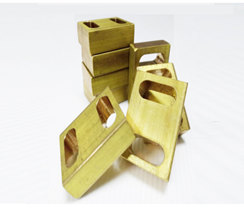 ����ֱ�ЙC(j��)ĥ���~Ƭ�İ��b�{(di��o)��(ji��)